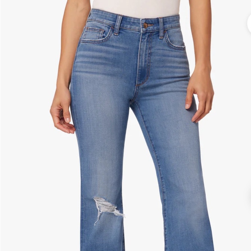 Joe’s “Molly” Jean | Distressed knee | Medium wash | Size 27
